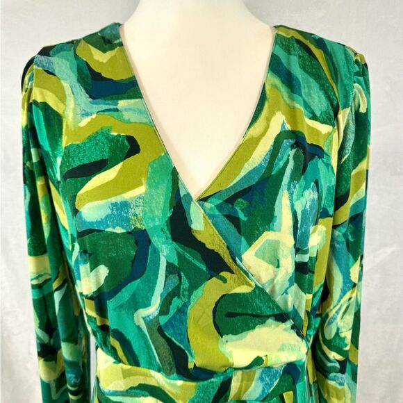 Susan Graver shades of green long sleeve wrap top midi dress size medium petite - Picture 4 of 8
